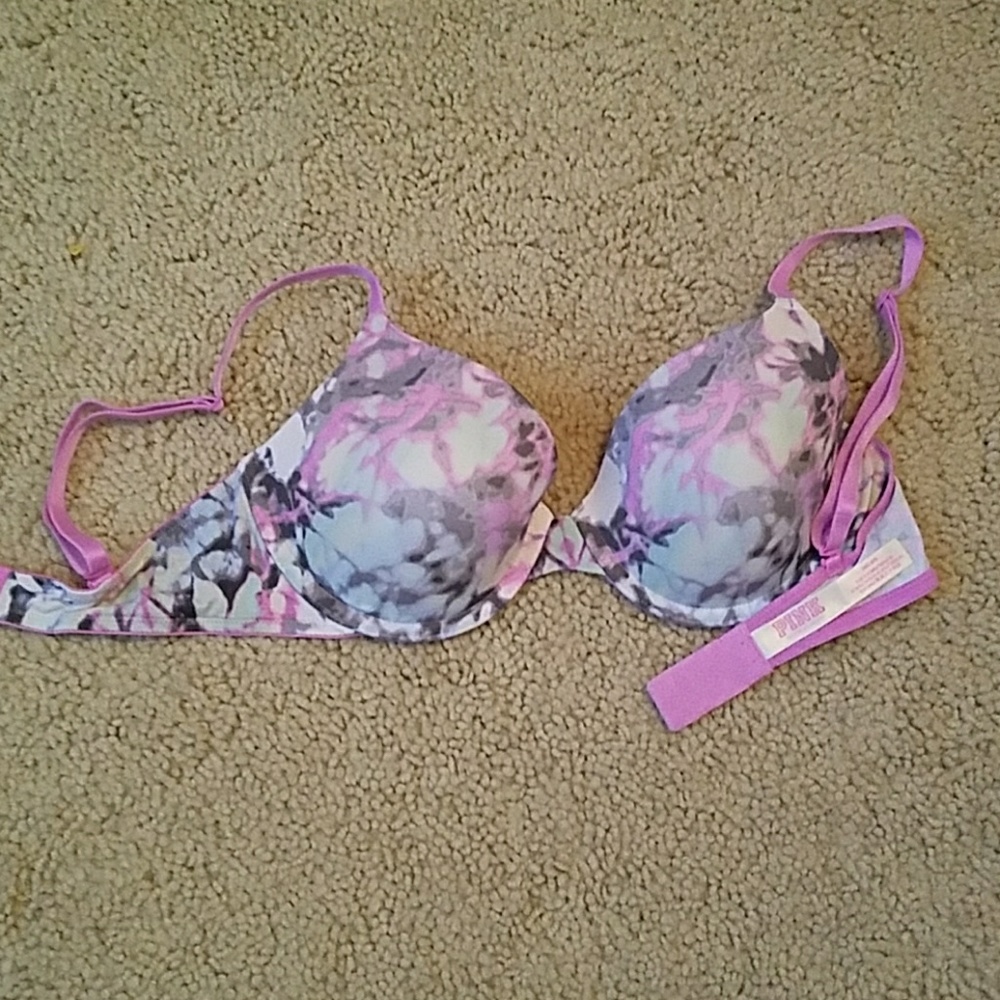 34C Victoria's Secret bra